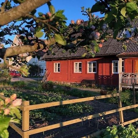 Апарт отель Aengaroeds Gard Ljungbyhed Экстерьер фото